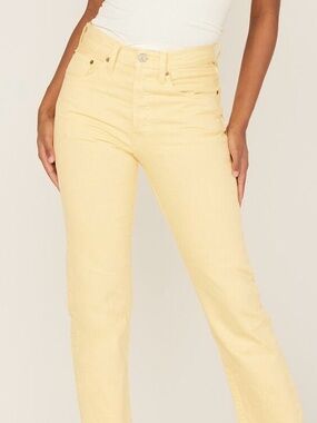 Levi's Straight Leg Jeans in Pale Yellow